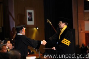 Humas Unpad_2013_12_12_000368