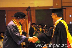 2015 02 03 wisuda unpad 01 hires