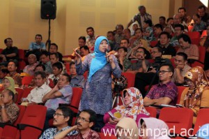 2015 02 06 sosialisasi pengisian SKP pembicara dari kemendikbud - foto DADAN