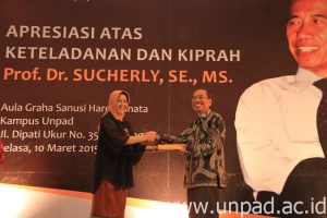 2015_03_10 apresiasi atas keteladanan dan kiprah prof sucherly foto tedi 3