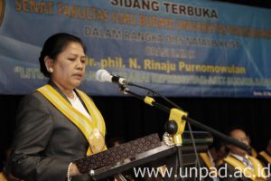 Dr. phil. N. Rinaju Purnomowulan *