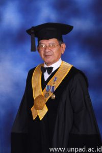  Prof. Dr. H. Moch. Tadjudin, MA.