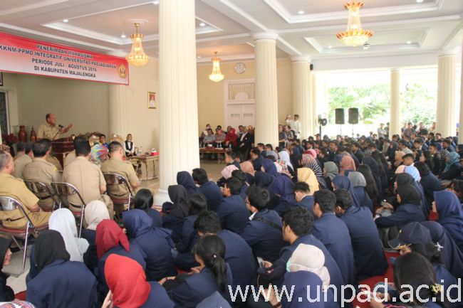 Peserta KKNM PPMD Unpad saat diterima pimpinan daerah Kabupaten Majalengka di Kantor Bupati Majalengka, Selasa (19/07) kemarin. (Foto oleh: Tedi Yusup)*