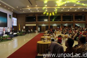 malam-apresiasi-dan-inspirasi-dies-59-1-tedi